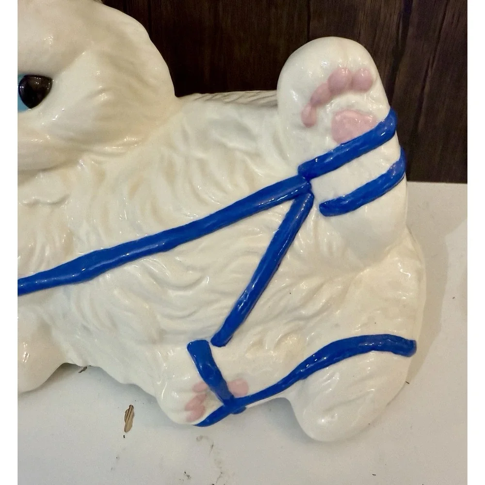 Vintage Persian White Blue Eyed Cat Playing With Yarn Ceramic Hand Painted Large